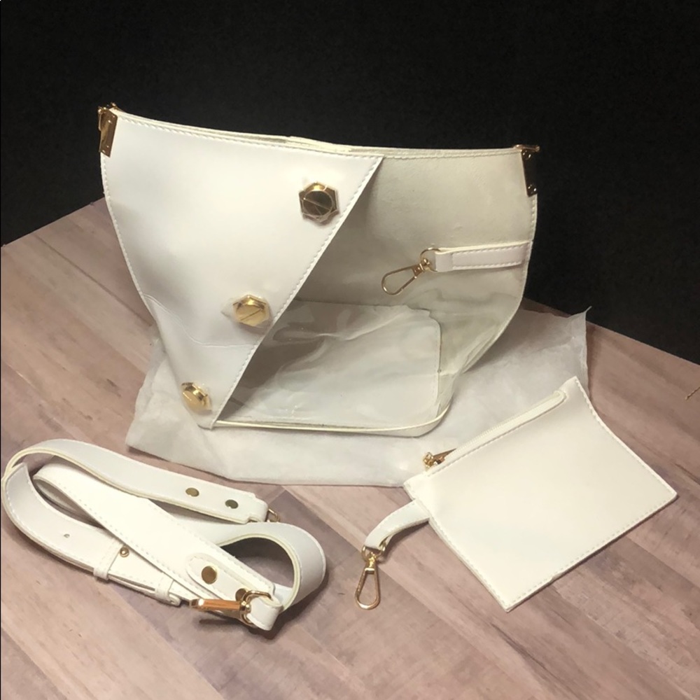 Clear Purses - Picture 4 of 6